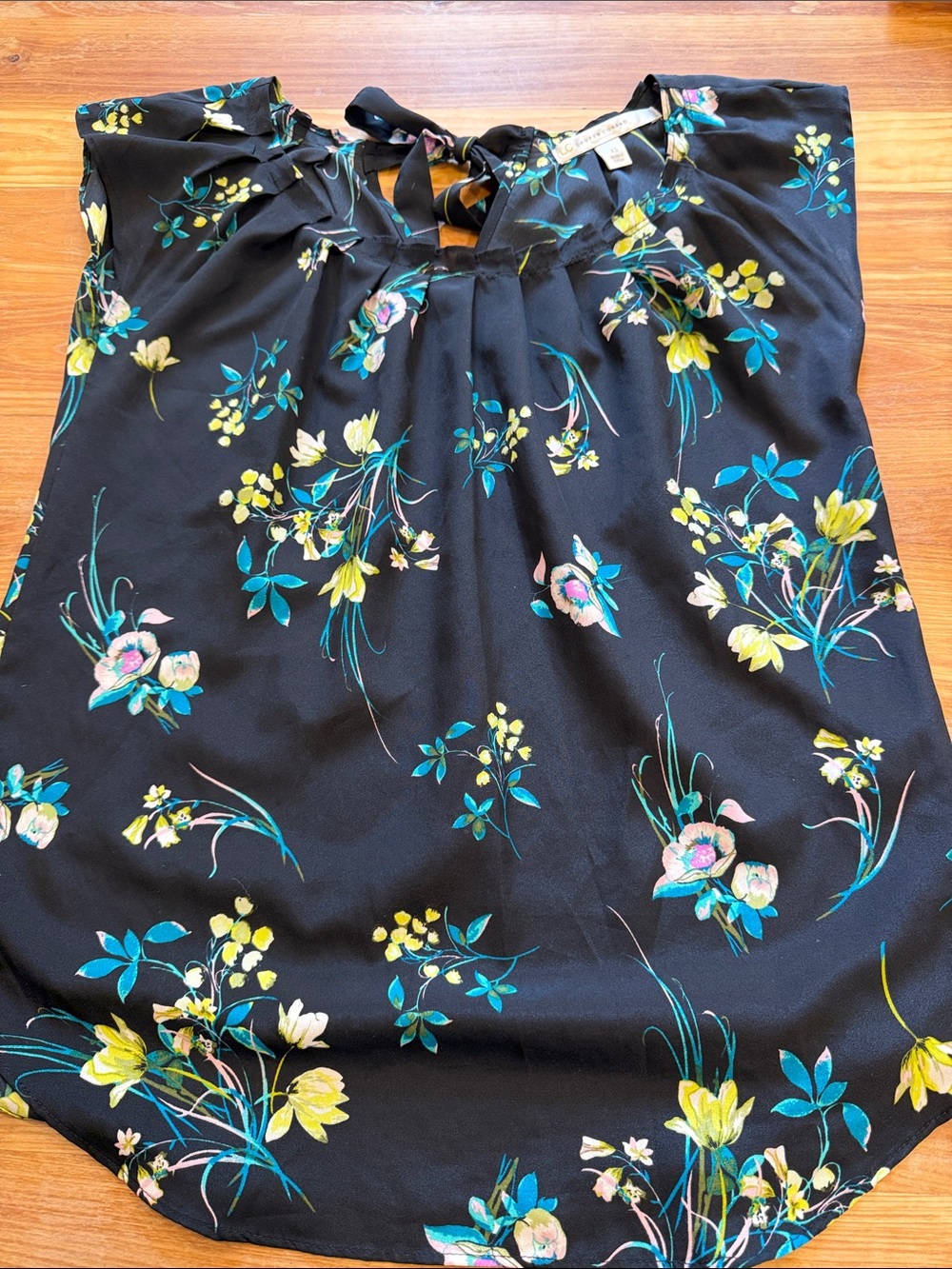 LC Lauren Conrad Black Floral Tie-Neck Blouse